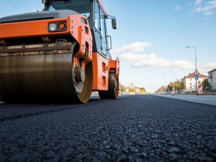Nowa ścieżka pieszo-rowerowa wzdłuż Bzury w budowie