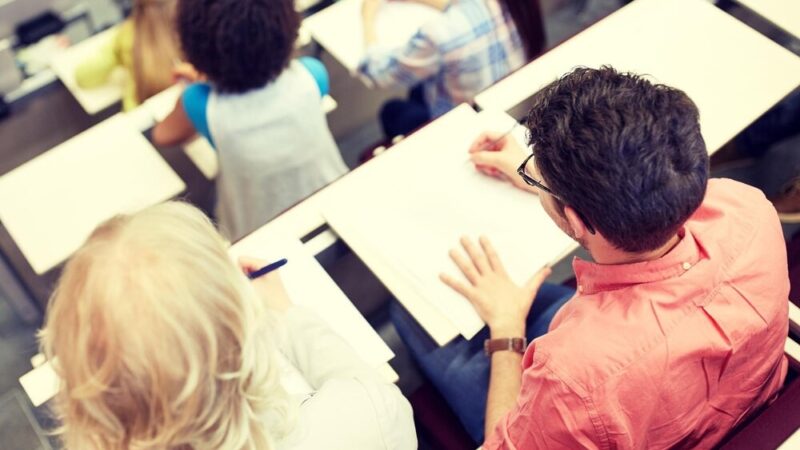 Dwie dekady z Janem Pawłem II: Jubileusz Zespołu Szkół w Zgierzu