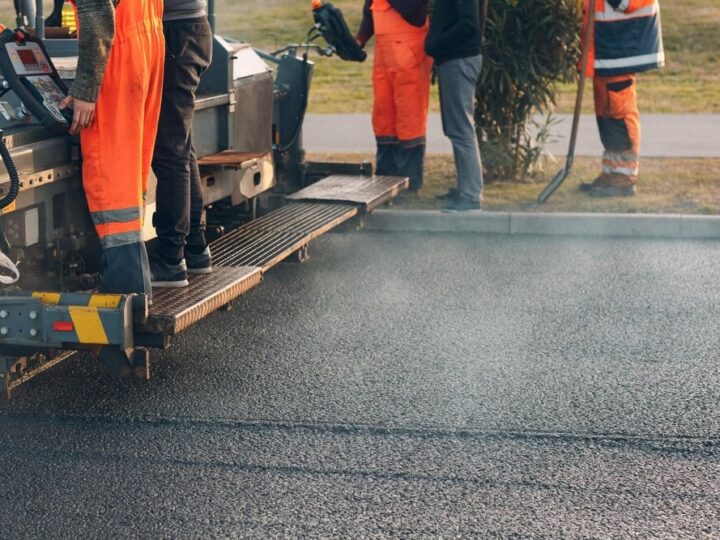 Nowy chodnik łączy Smolice z przystankiem autobusowym