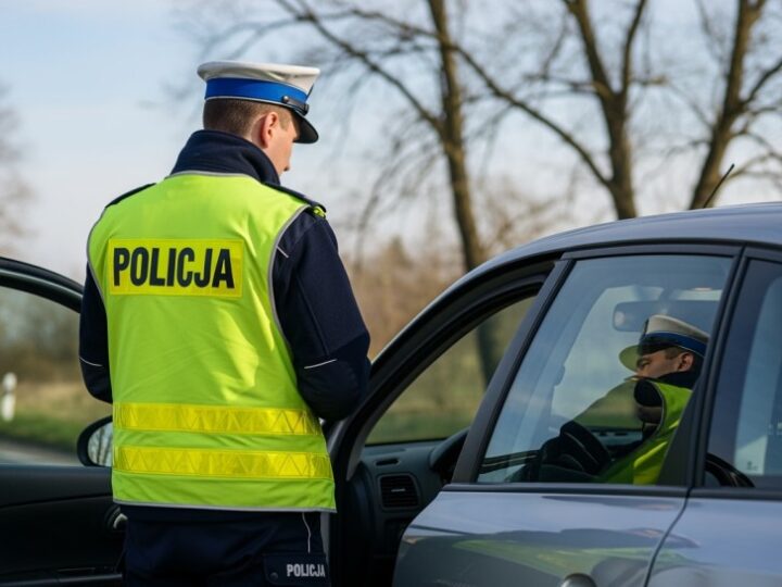 Jesień na drogach: Bezpieczeństwo w trudnych warunkach